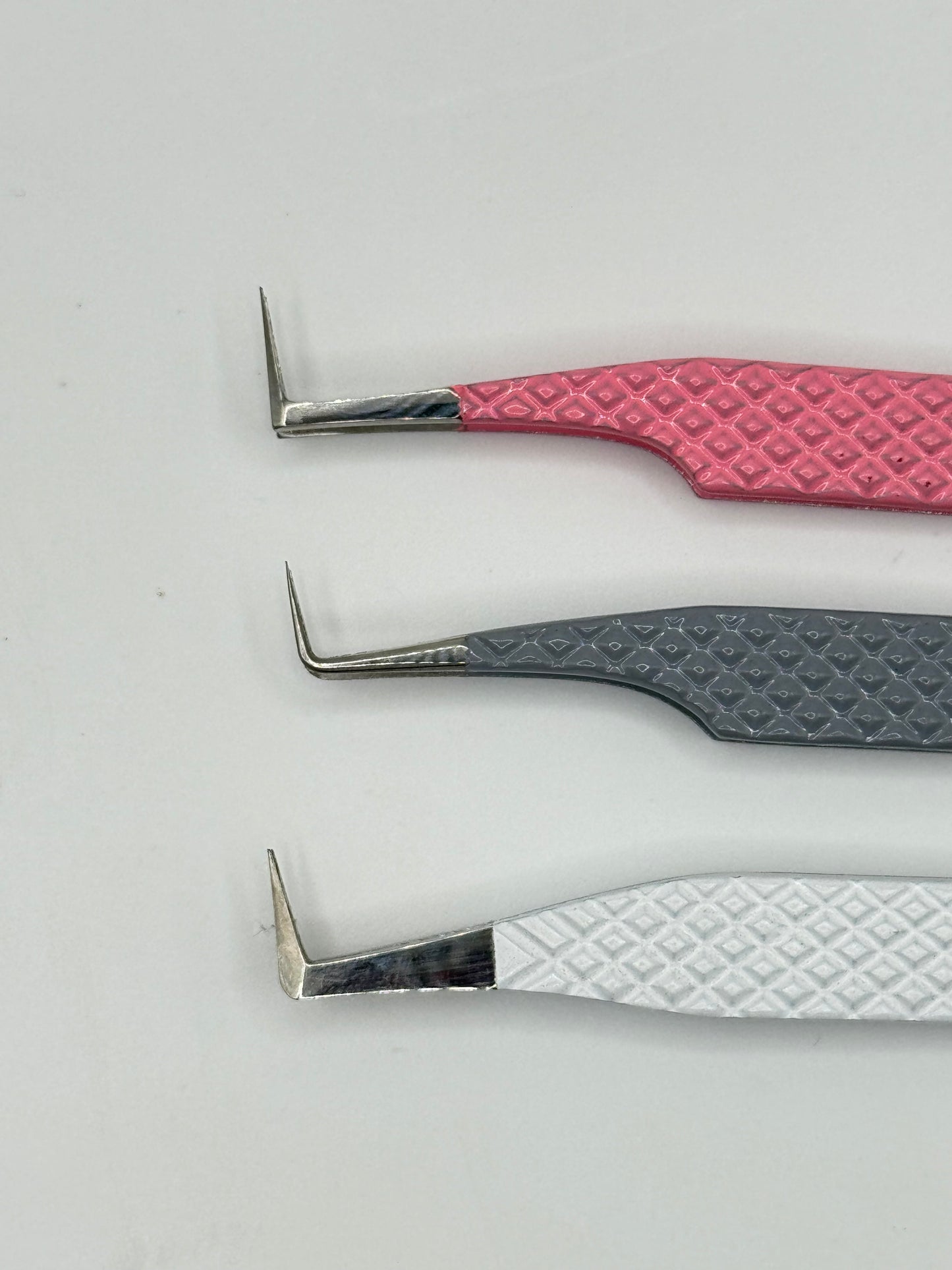 Angel wing tweezers