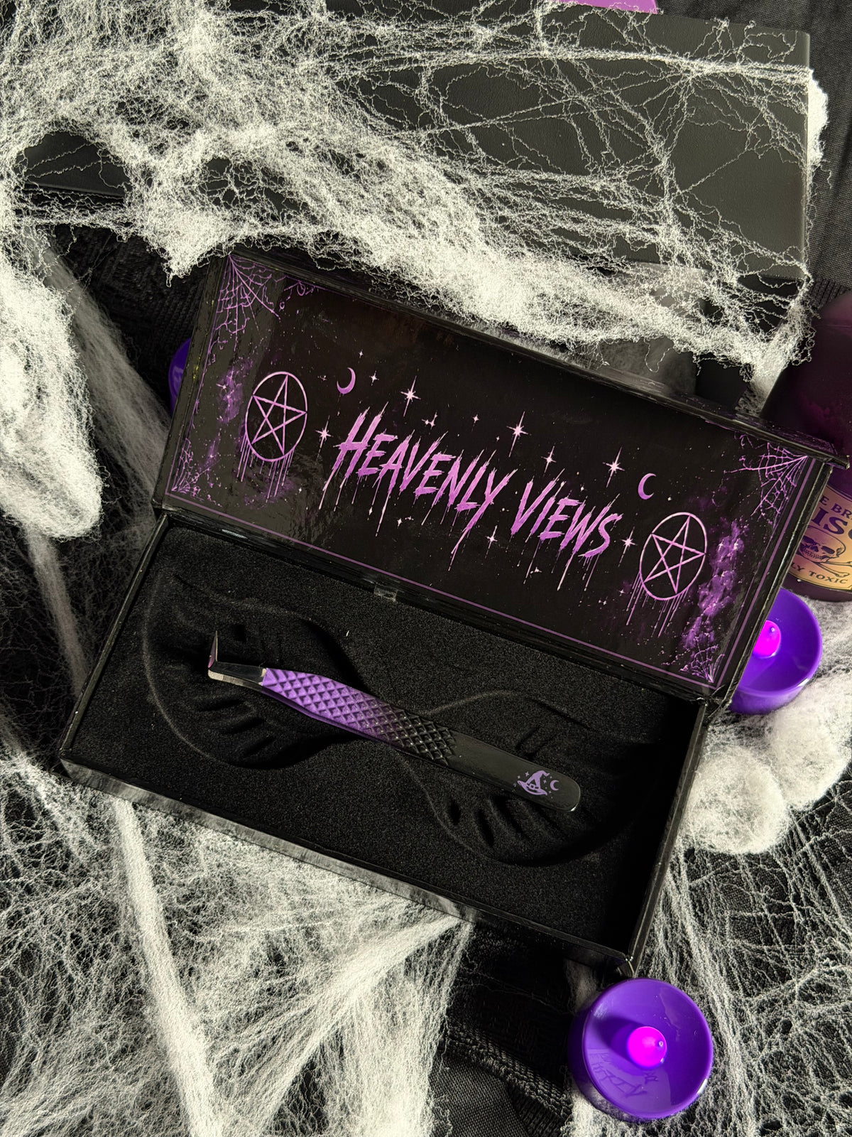 Witches View tweezer