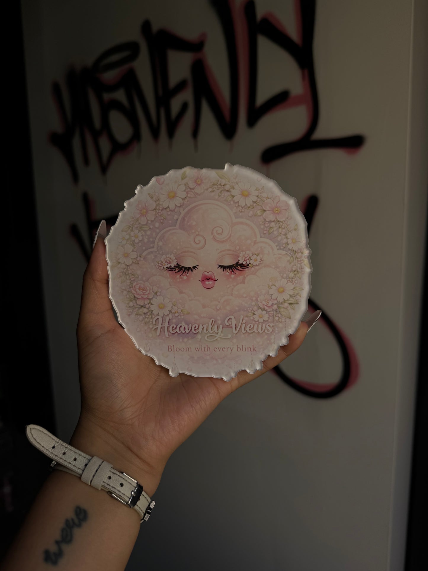 Blooming lash tiles