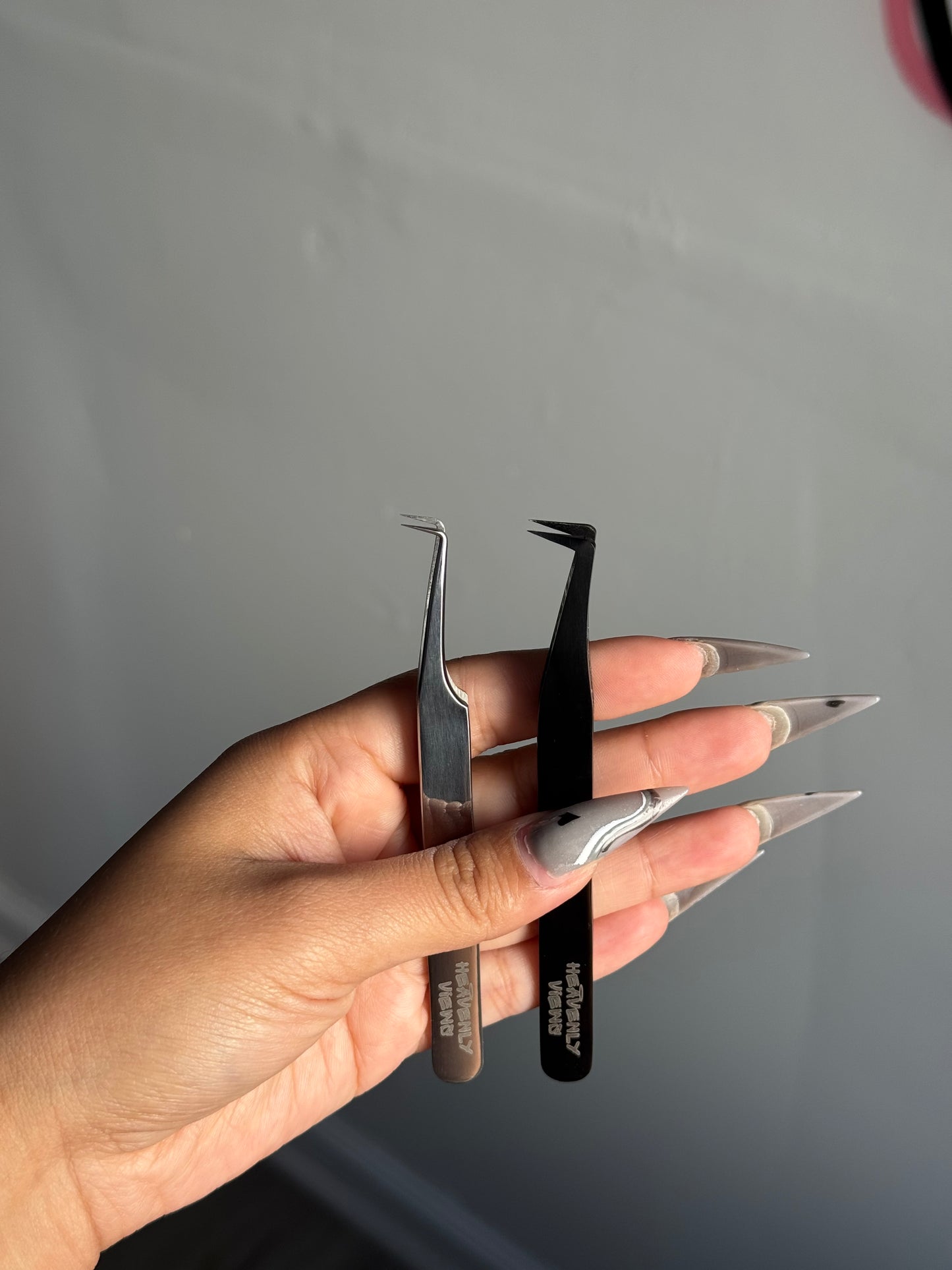 Angel number tweezers